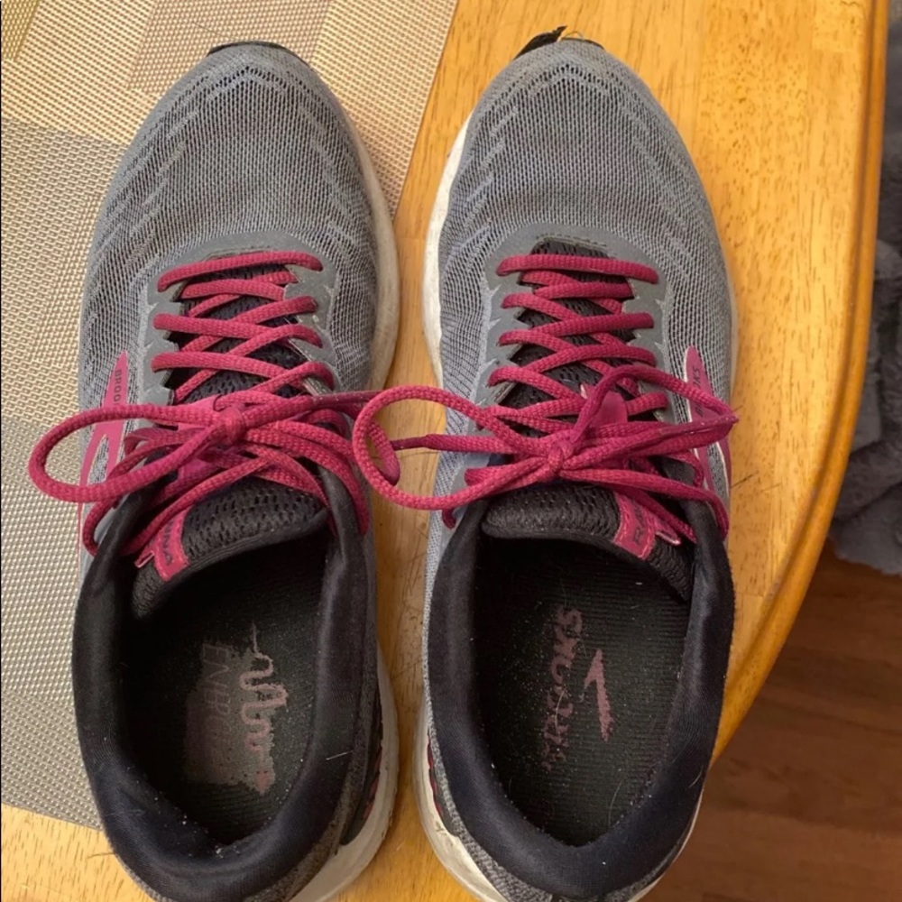 Running shoes